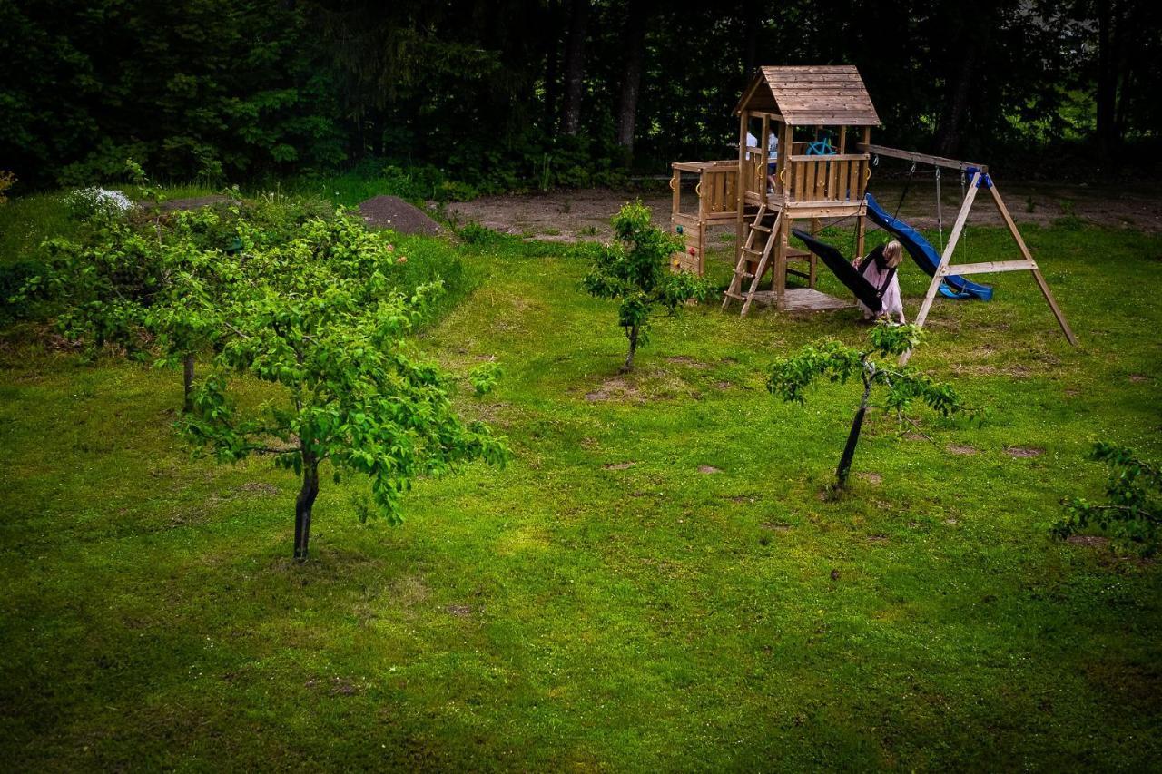 Pinska Guesthouse Cozy Apartment Viljandi  Eksteriør billede